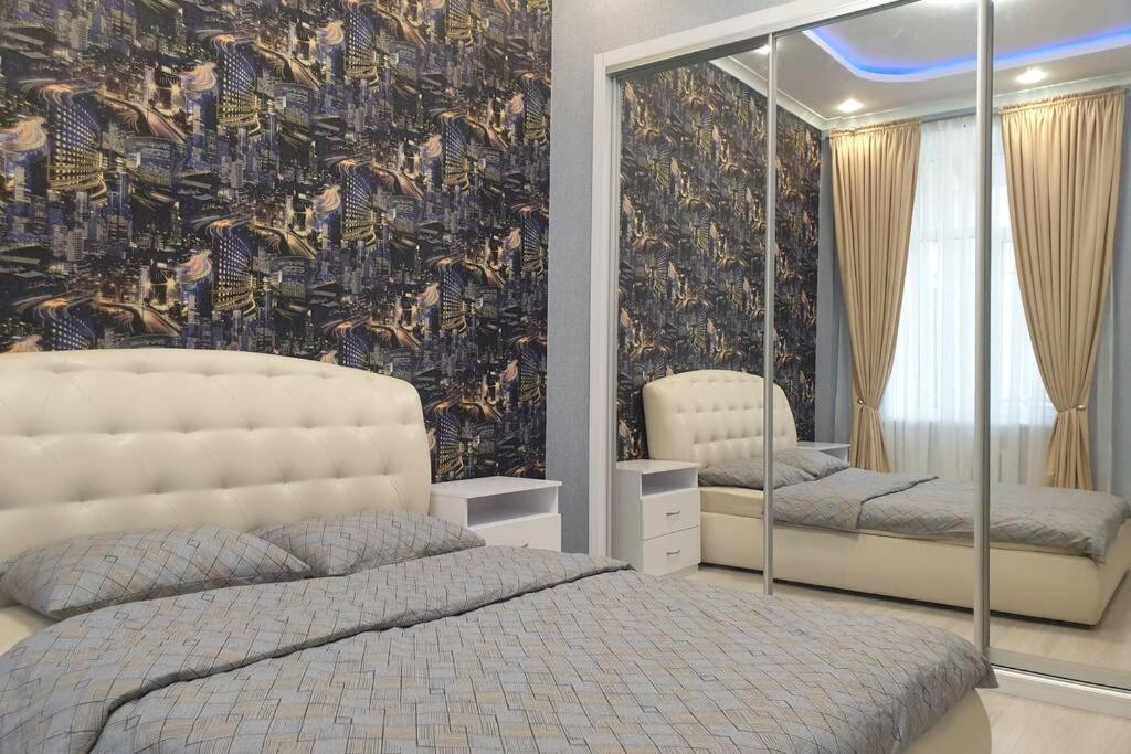 Comfortable Luxury Apartment With 3 Rooms. Center Heart Of Kiev Eksteriør billede