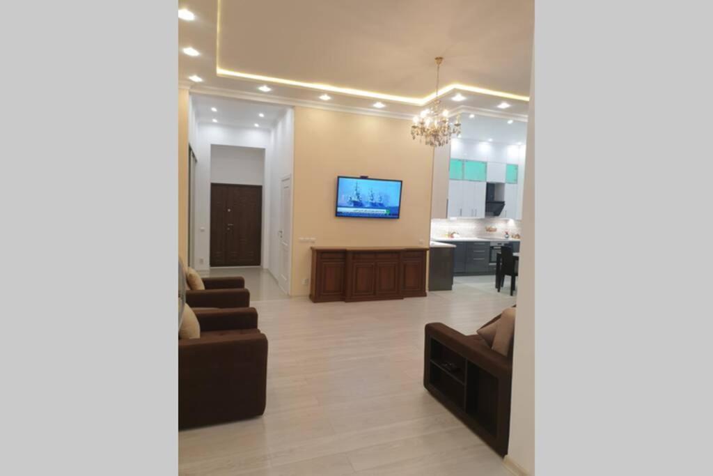 Comfortable Luxury Apartment With 3 Rooms. Center Heart Of Kiev Eksteriør billede