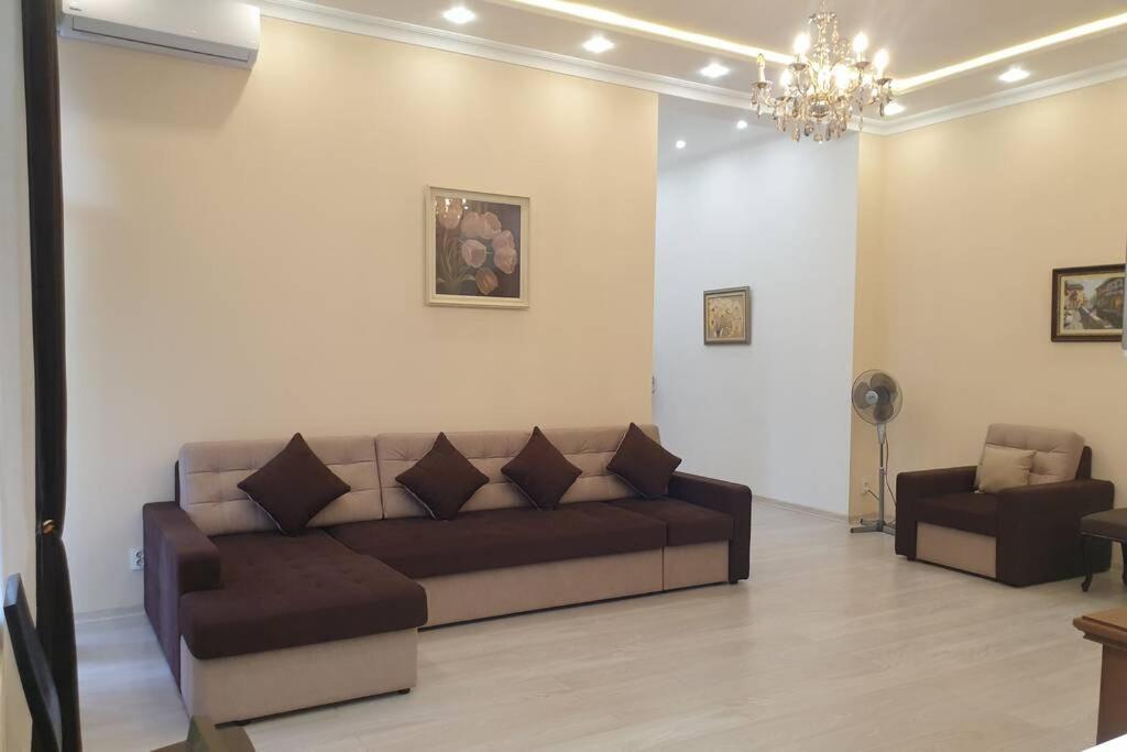 Comfortable Luxury Apartment With 3 Rooms. Center Heart Of Kiev Eksteriør billede